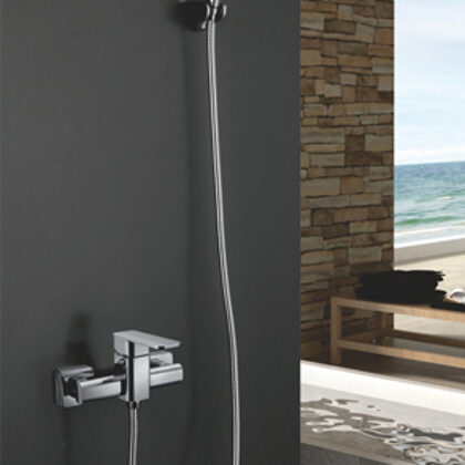 Kit colonne de douche" Disponible "