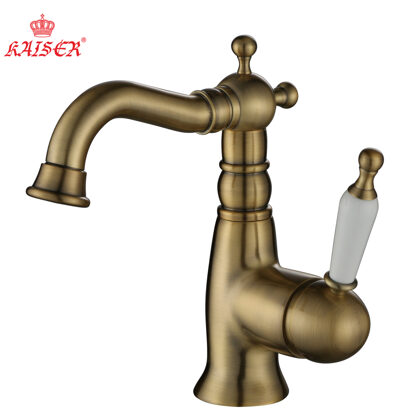 Robinet de lavabo&quot; Disponible &quot;