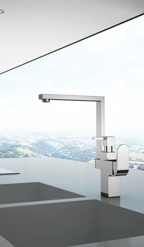 Robinet de lavabo avec flacon de savon liquide" Disponible "